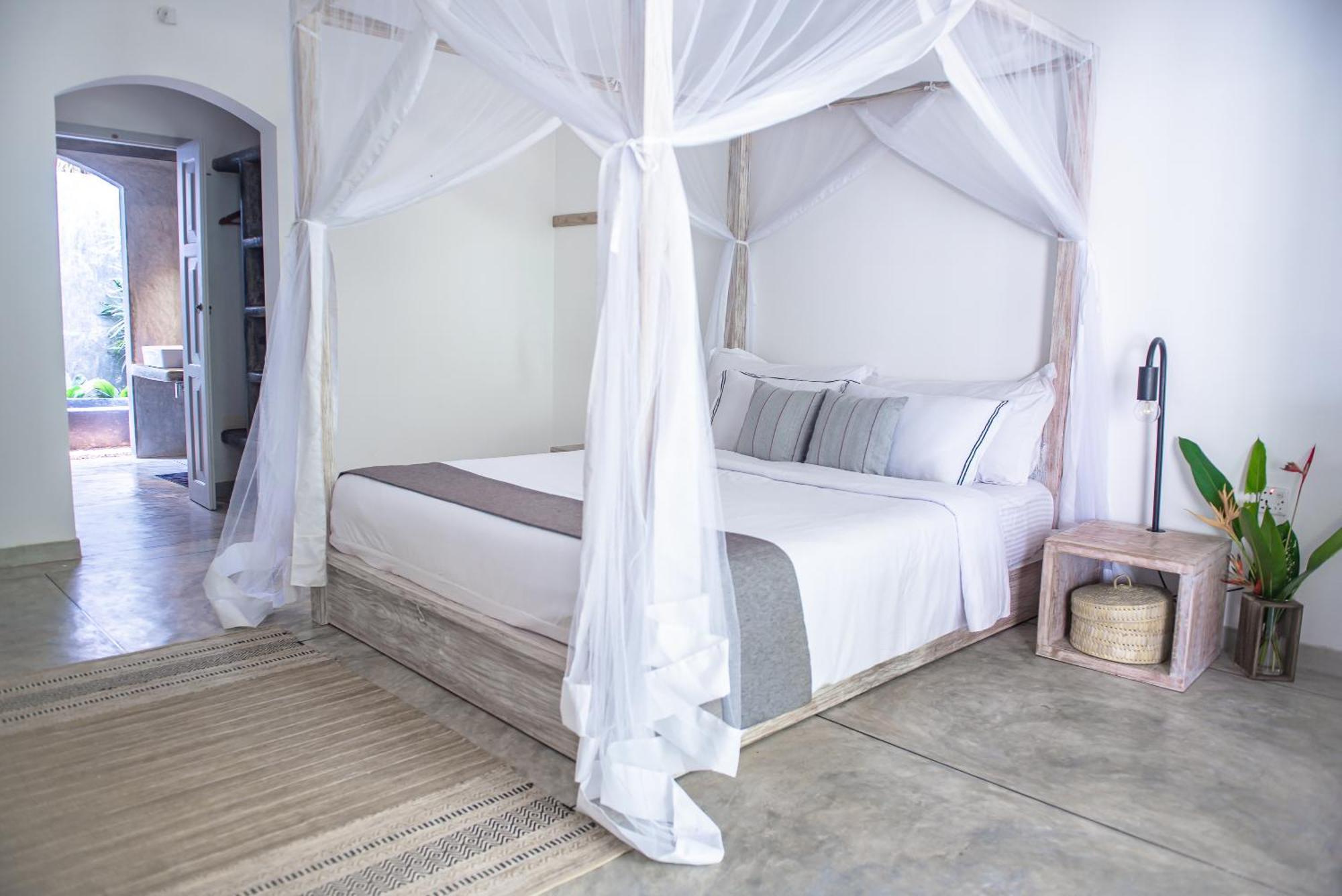 Good Story At Nirbana Island Bed & Breakfast Ahangama Exterior photo
