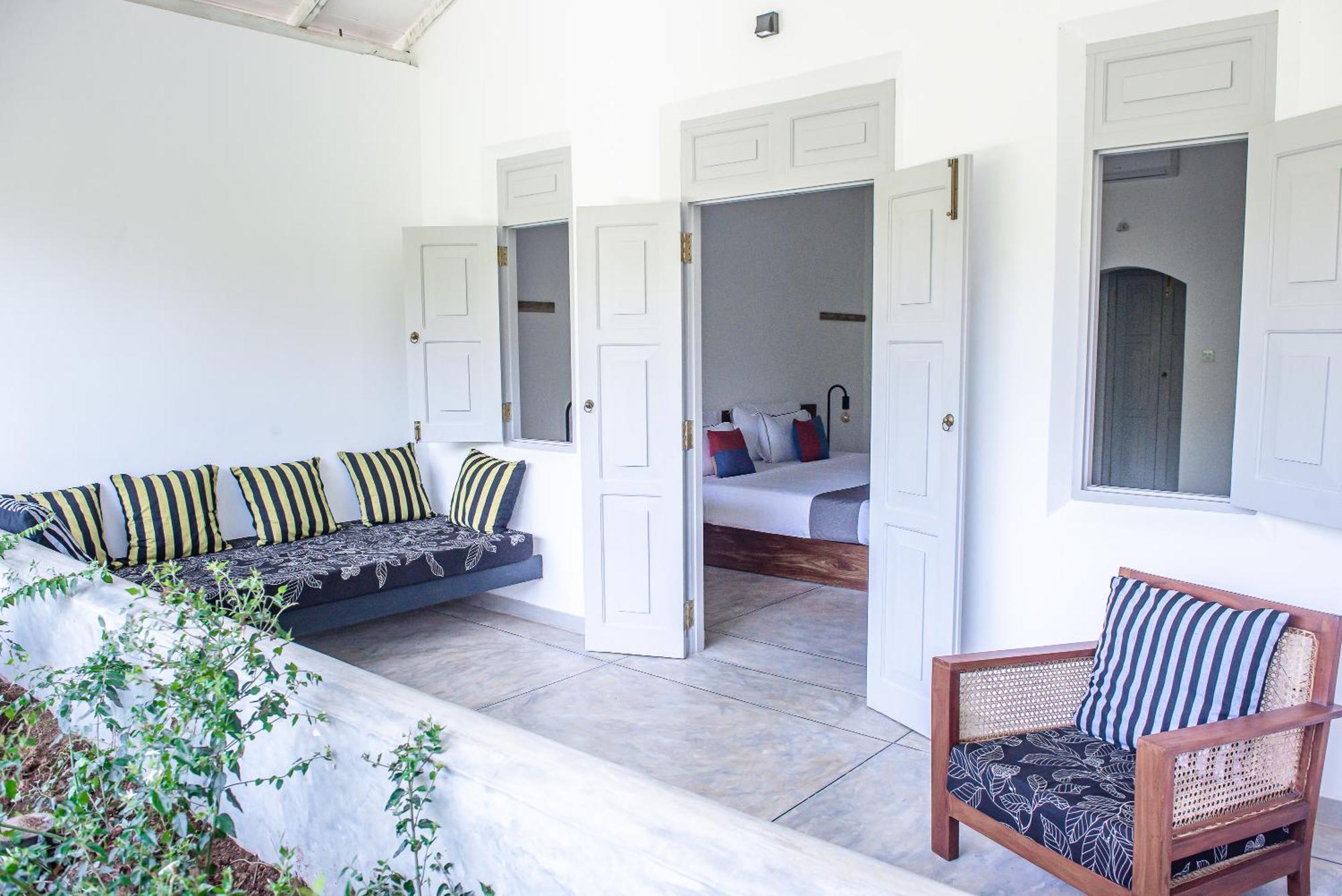 Good Story At Nirbana Island Bed & Breakfast Ahangama Exterior photo