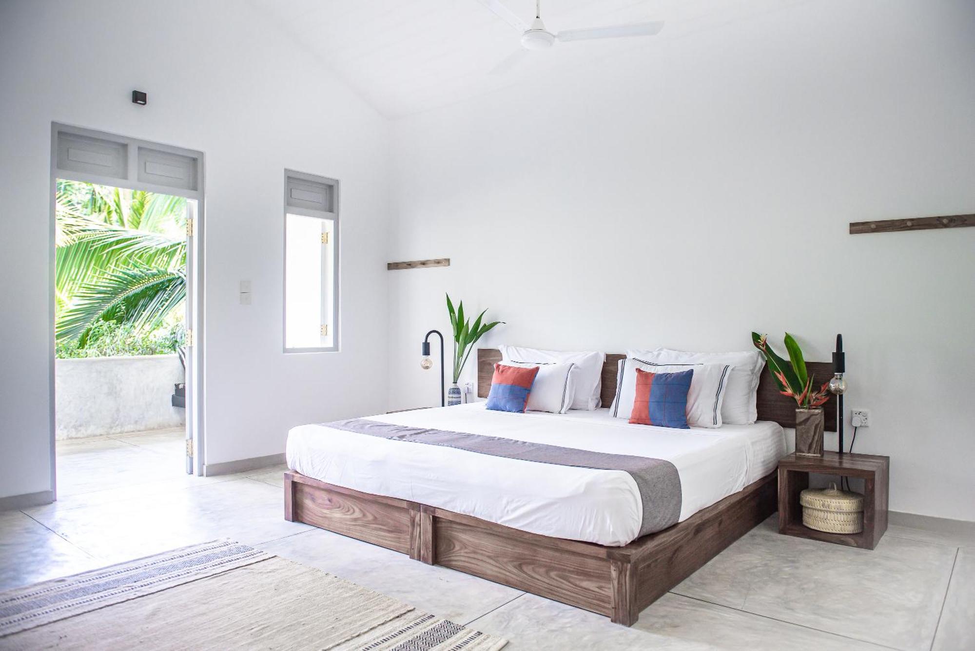 Good Story At Nirbana Island Bed & Breakfast Ahangama Exterior photo